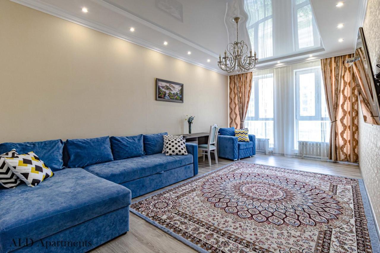 Apartments Lux 53/141 Астана Экстерьер фото