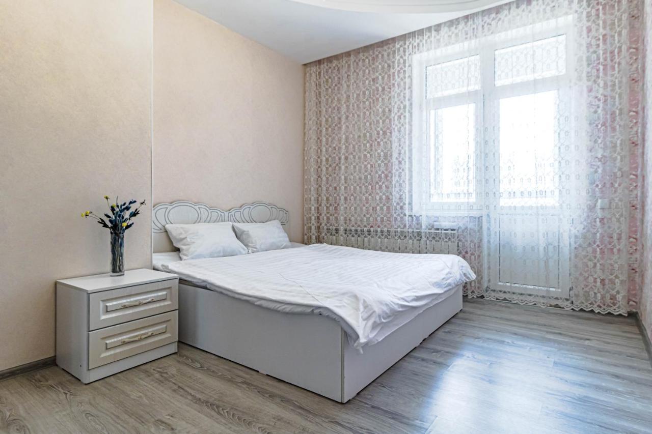 Apartments Lux 53/141 Астана Экстерьер фото