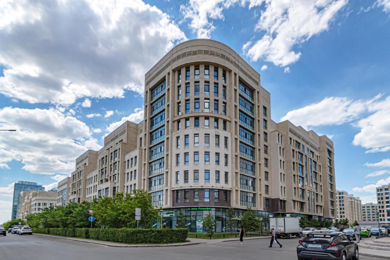 Apartments Lux 53/141 Астана Экстерьер фото